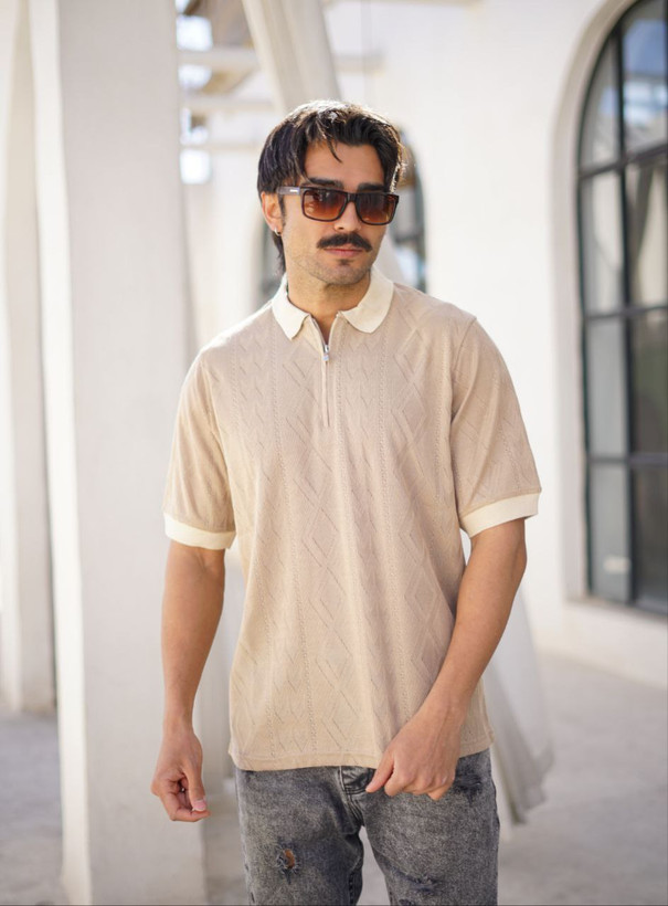 پخش و خرید عمده پولوشرت مردانه یقه نیمزیپ ,بافت ظریف طرح اسکاج