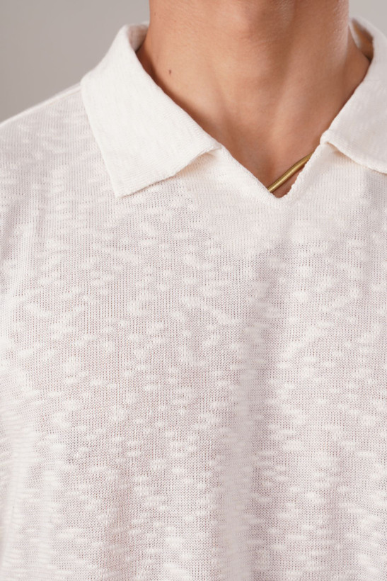 تیشرت-یقه-دار-یقه-دلبری-اسلپ-سوزنی-عمده-رنگ-سفید